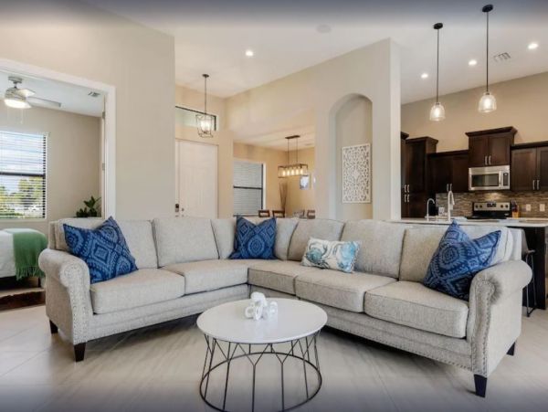 Cape Coral Vacation Pool Home Four Bedroom