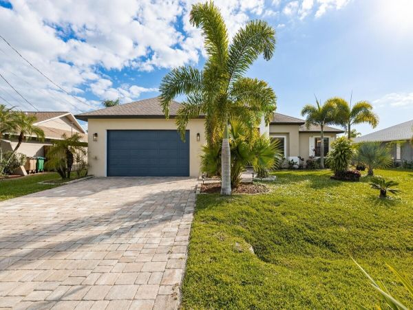 Cape Coral Vacation Pool Home Four Bedroom