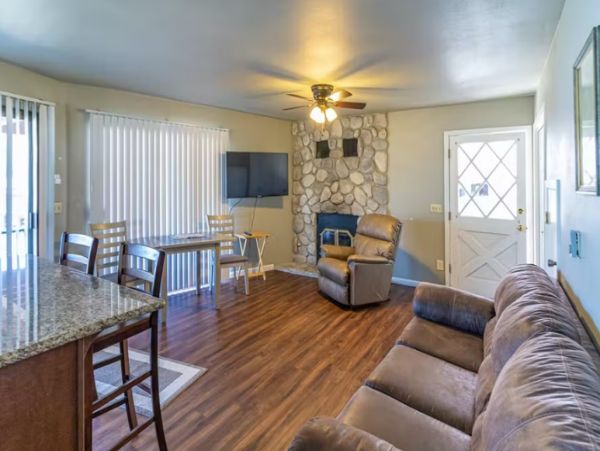 Bass Lake View Three Bedroom Vacation Home
