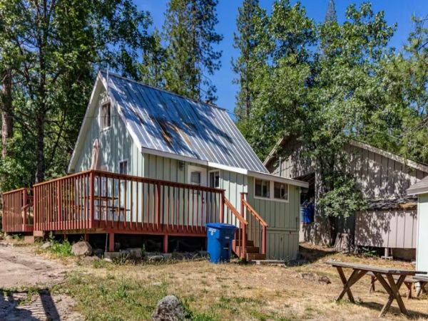 Bass Lake View Three Bedroom Vacation Home
