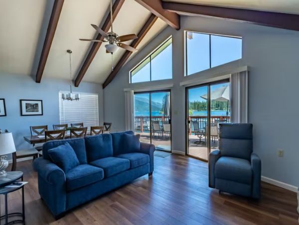 Bass Lake View Three Bedroom Vacation Home