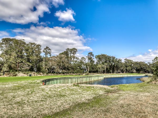 Lovely 5 Bedroom Vacation Home in Hilton Head Close to Beach