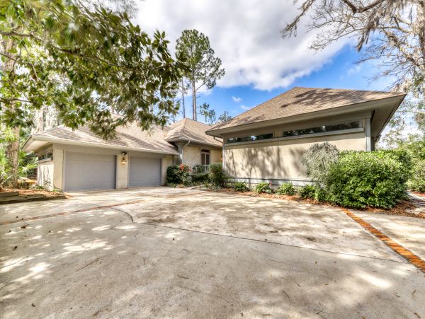 Lovely 5 Bedroom Vacation Home in Hilton Head Close to Beach