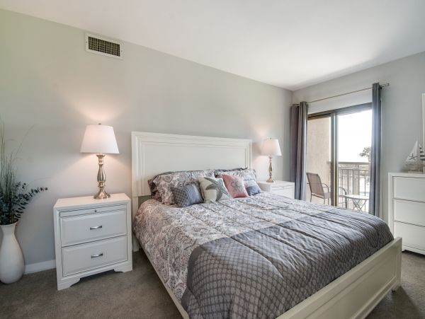Oceanfront 2 Bedroom Vacation Condo