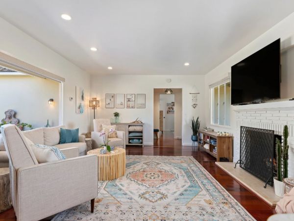 Santa Barbara Gorgeous 2 Bedroom Vacation Home Walk To Beach