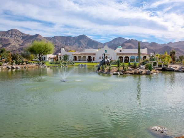 Luxury Palm Spring Vacation Pool Estate Eleven Bedrooms