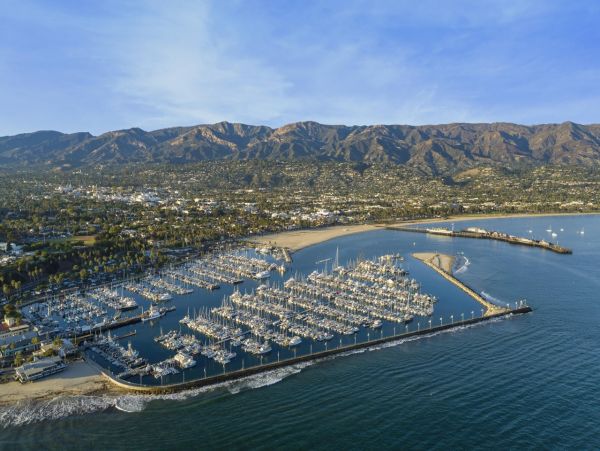 Single-Level Santa Barbara 3 Bedroom Vacation Home Sleeps 6