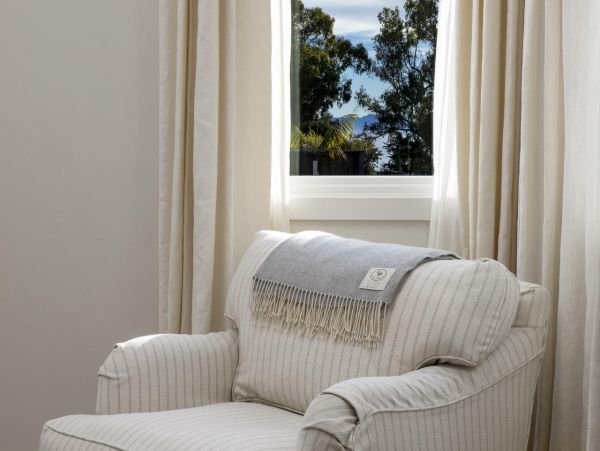 Single-Level Santa Barbara 3 Bedroom Vacation Home Sleeps 6