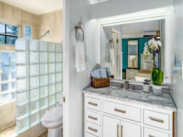 St. Thomas Vacation Condo Three Bedrooms Walk To Beach