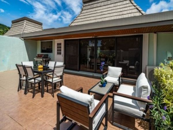 St. Thomas Vacation Condo Three Bedrooms Walk To Beach
