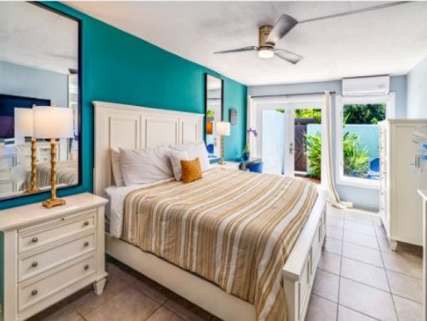 St. Thomas Vacation Condo Three Bedrooms Walk To Beach