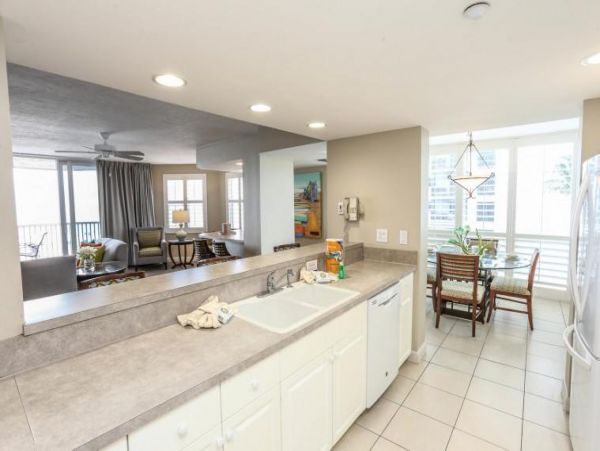 Fort Myers Beach Gulffront Condo