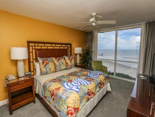 Fort Myers Beach Gulffront Condo