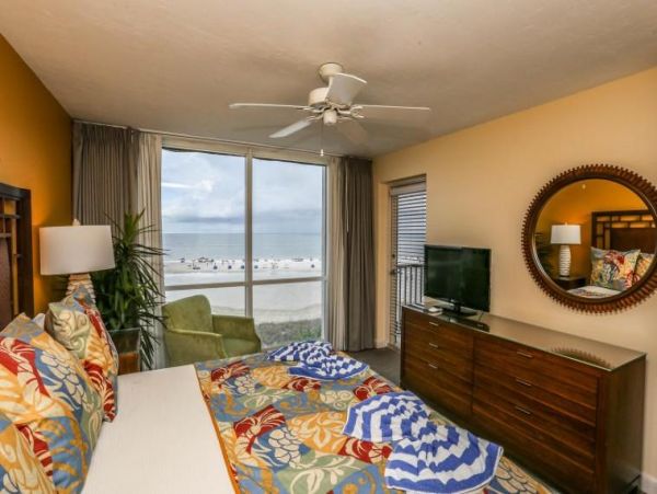 Fort Myers Beach Gulffront Condo