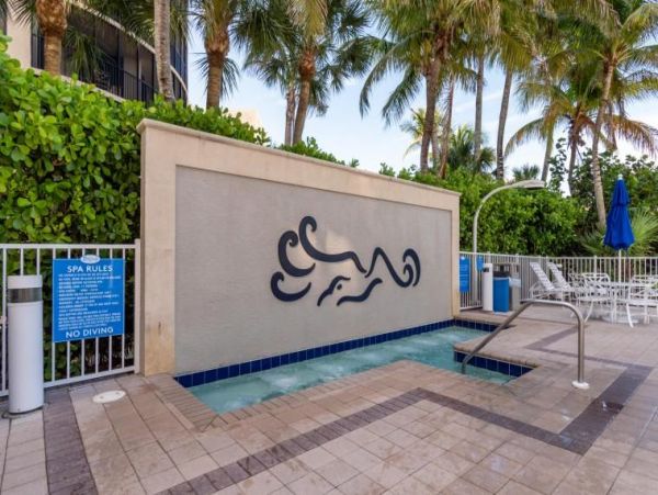 Fort Myers Beach Gulffront Condo