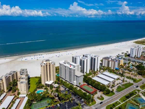 Fort Myers Beach Gulffront Condo
