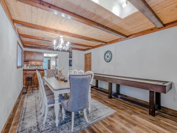 Big Bear 3 Bedroom Home Spa & Game Room