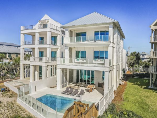 Seacrest Beach Luxury Beach House , Pool, Sleeps 22 Guest