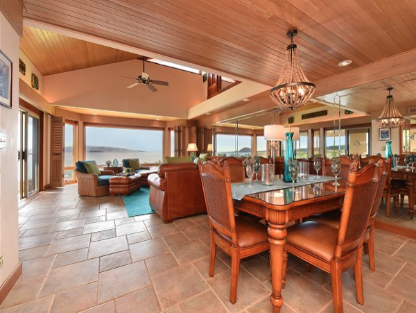 Beautiful Condo with Majestic Views of Molokini & Polo Beach