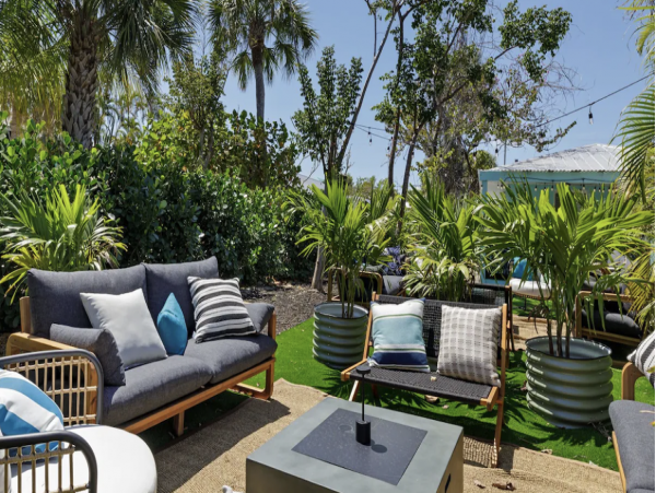 Spacious & Cheerful 3 Bedroom Cottage with Beautiful Patio