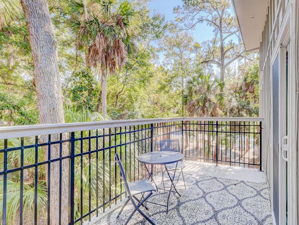 Charming Vacation Home with 4 Bedrooms & Pool