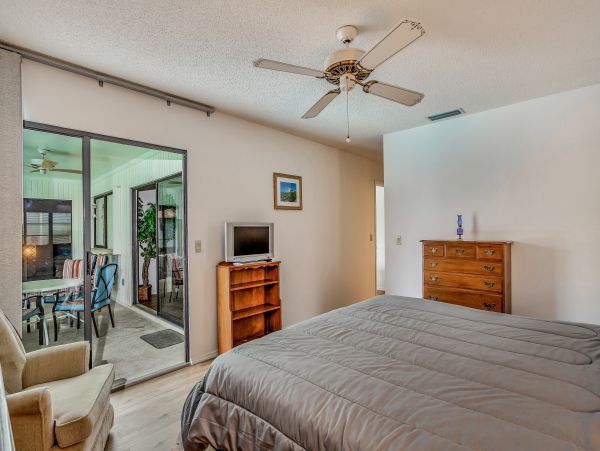 Manasota Key Vacation Pool Home Two Bedrooms Sleeps Six