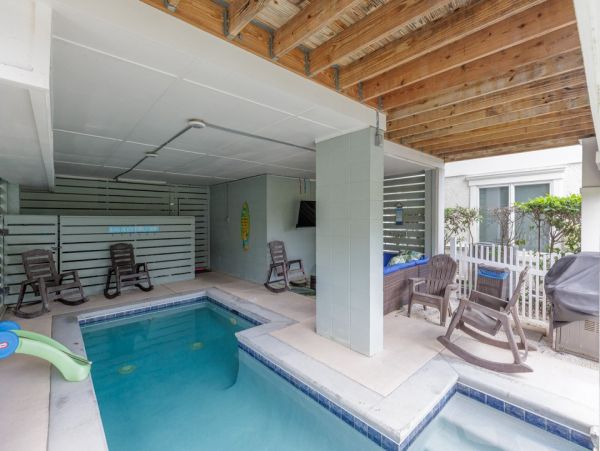 Hilton Head Lakefront Four Bedroom Vacation Rental