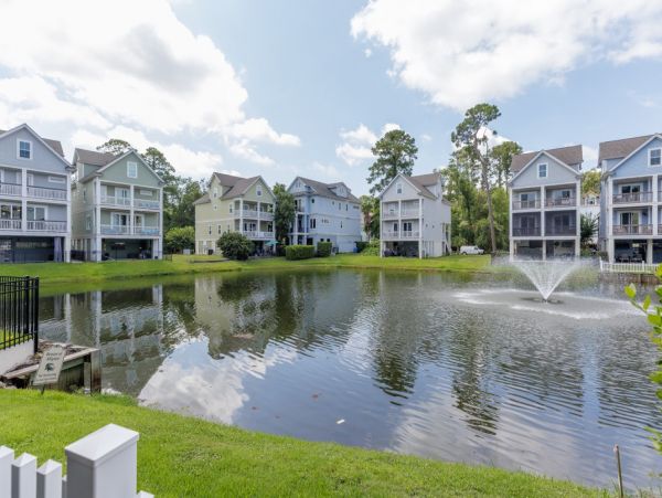 Hilton Head Lakefront Four Bedroom Vacation Rental
