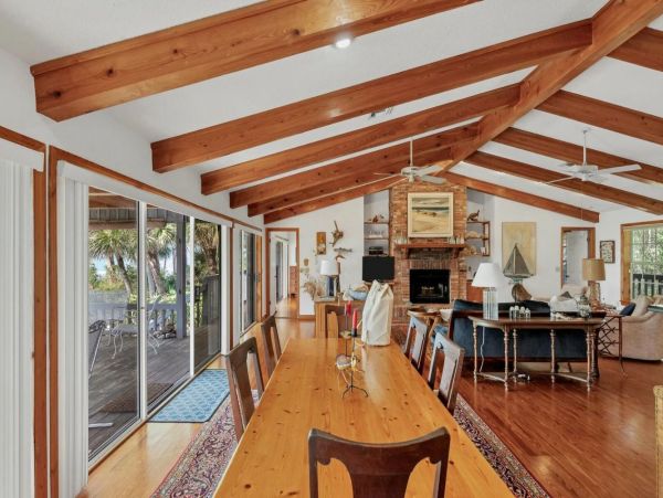 Manasota Key Beachfront Three Bedroom Vacation Home Sleeps 6