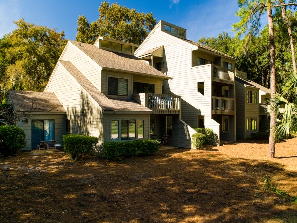Hilton Head Dog-Friendly Villa with 2 Bedrooms Lagoon Views