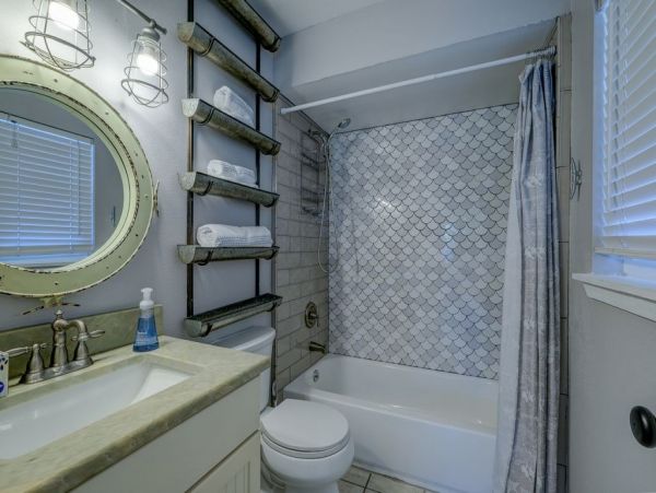 Anna Maria 3 Bedroom Home with Private Pool & Canal Views