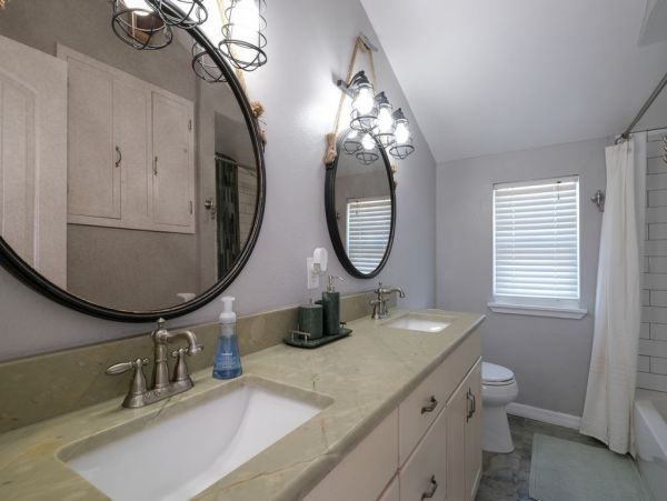 Anna Maria 3 Bedroom Home with Private Pool & Canal Views