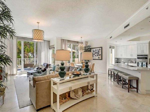 Gulf Views Lido Key Vacation Beach Condo With Two Bedrooms