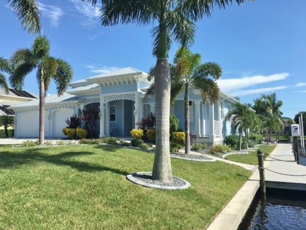 Cape Coral Vacation Pool Home Four Bedrooms Sleeps 8 Guests