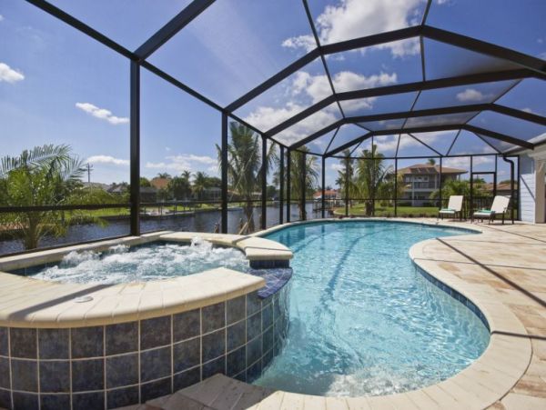 Cape Coral Vacation Pool Home Four Bedrooms Sleeps 8 Guests