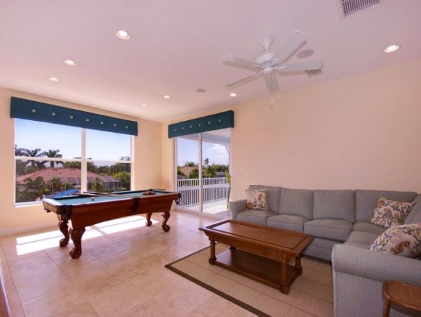 Cape Coral Vacation Pool Home Four Bedrooms Sleeps 8 Guests