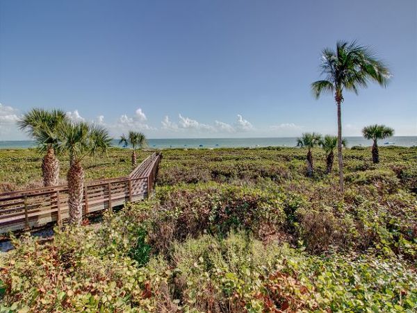 Secluded East end First floor Sanibel Beach Condo