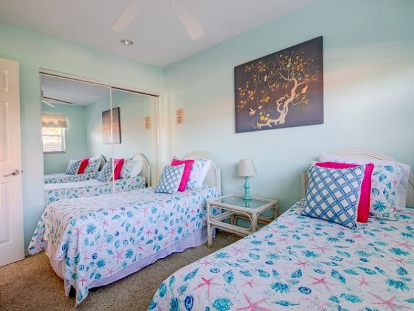 Secluded East end First floor Sanibel Beach Condo