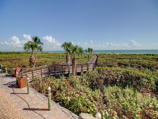 Secluded East end First floor Sanibel Beach Condo