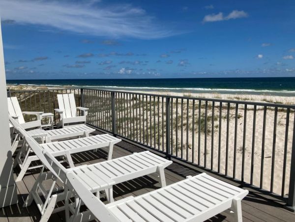 Gulf Shores Beachfront Vacation Home Sleeps 20 Guests