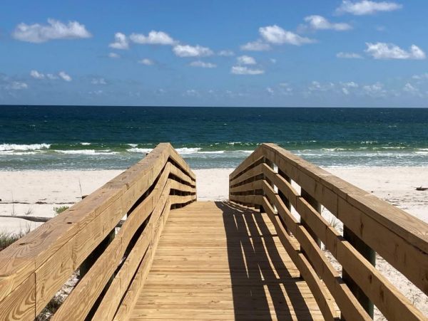 Gulf Shores Beachfront Vacation Home Sleeps 20 Guests