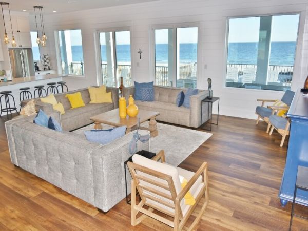 Gulf Shores Beachfront Vacation Home Sleeps 20 Guests