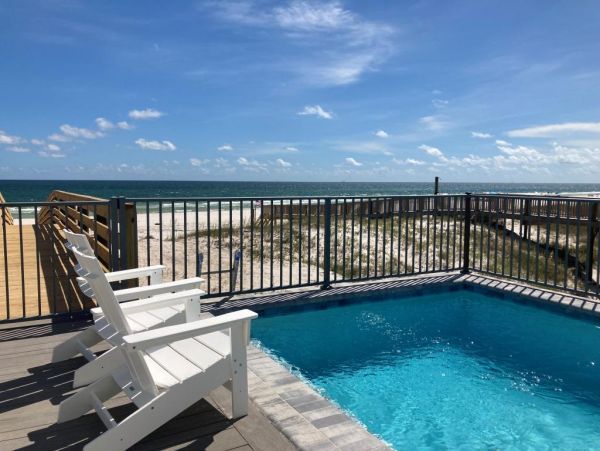 Gulf Shores Beachfront Vacation Home Sleeps 20 Guests