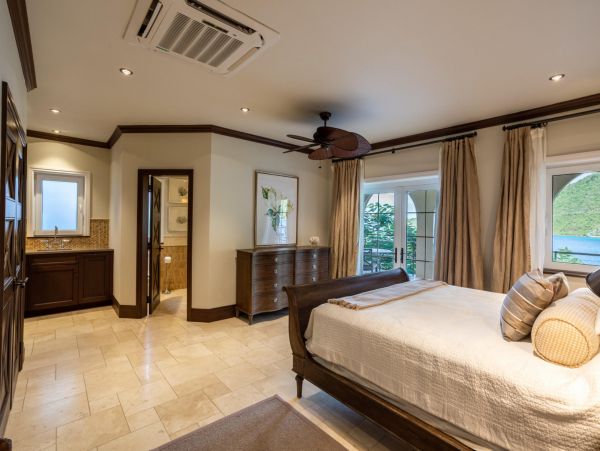 Tortola Luxury Vacation Villa with 4 Bedrooms & Pool