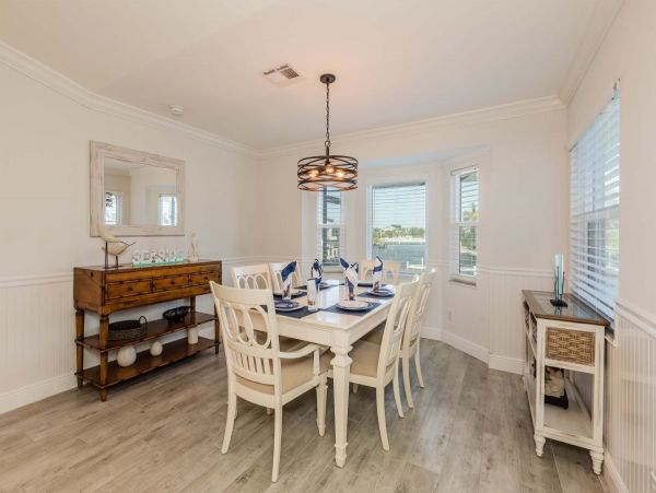 Marco Island Canal Front Luxury Vacation Pool Home
