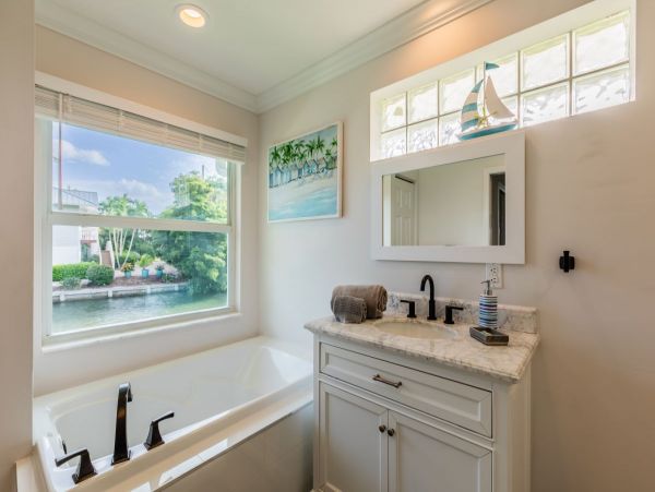 Marco Island Canal Front Luxury Vacation Pool Home