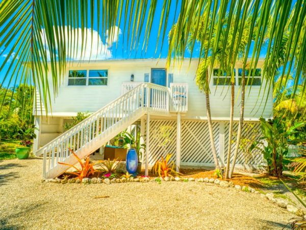 Sanibel Vacation Home Three Bedroom