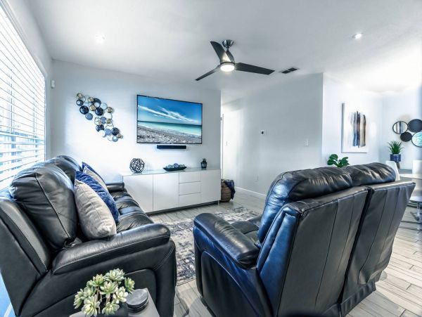 Three Bedroom Rental Sarasota Private Pool