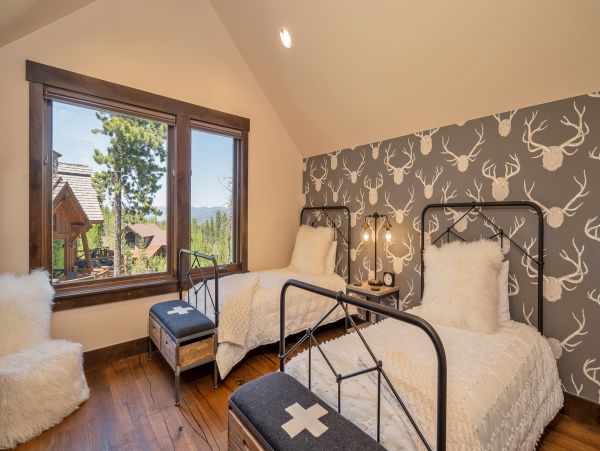 Breckenridge Vacation Home Six Bedroom Mountain Views