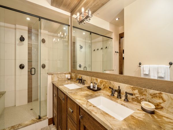 Breckenridge Vacation Home Six Bedroom Mountain Views